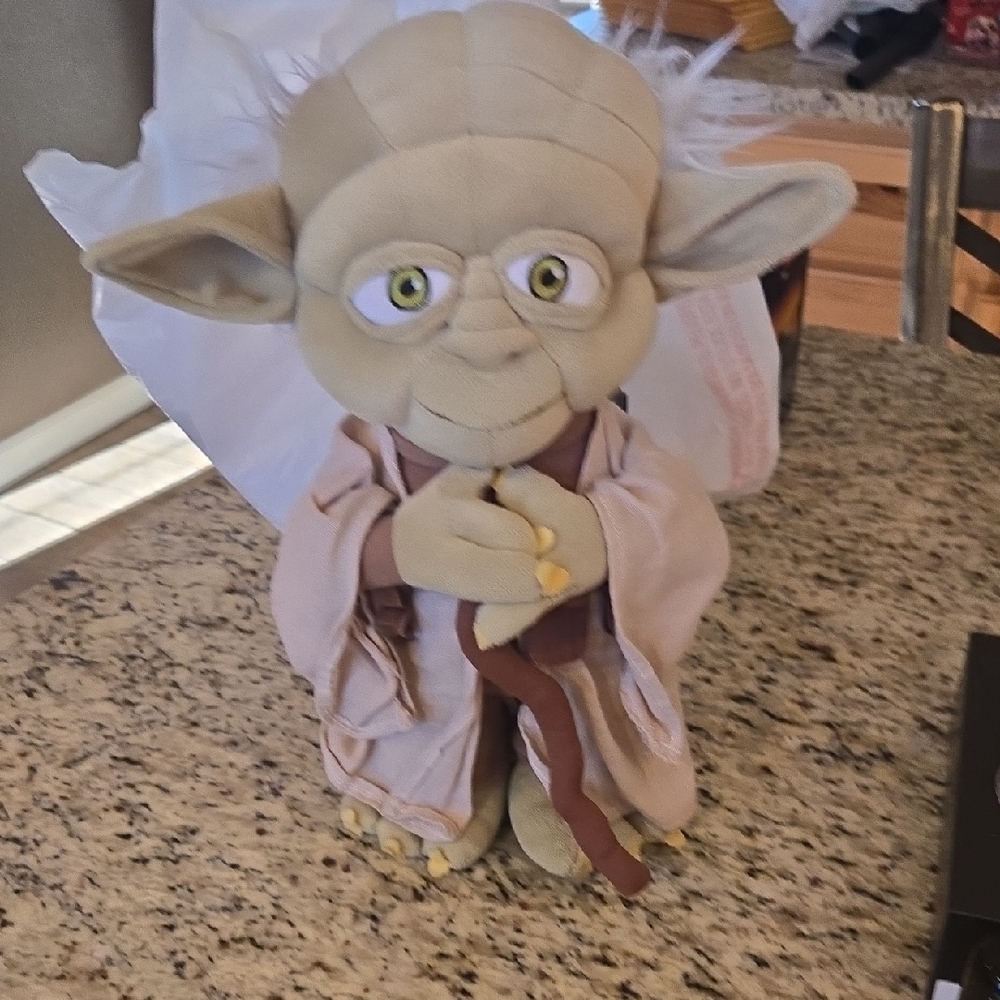 Disney Store Yoda Plush – Genuine Authentic – Star Wars